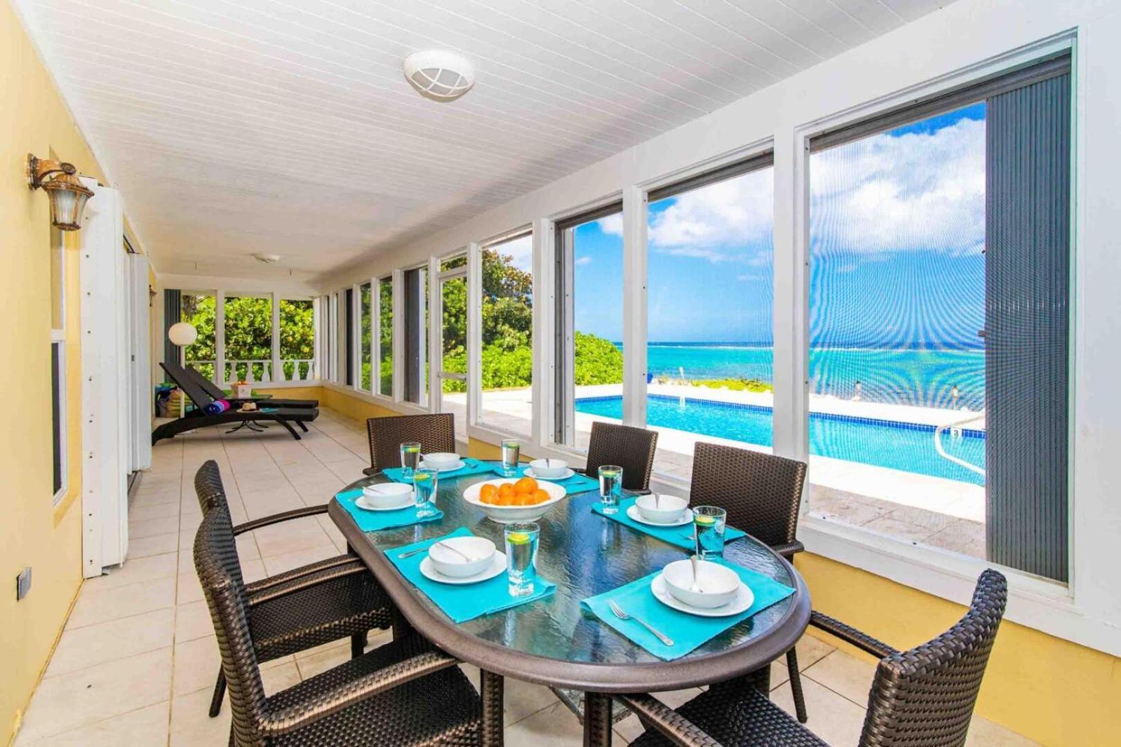 Thatch Hill - Renovated Beach House With Pool, Short Walk To The Rum Point Club Driftwood Village Exterior photo